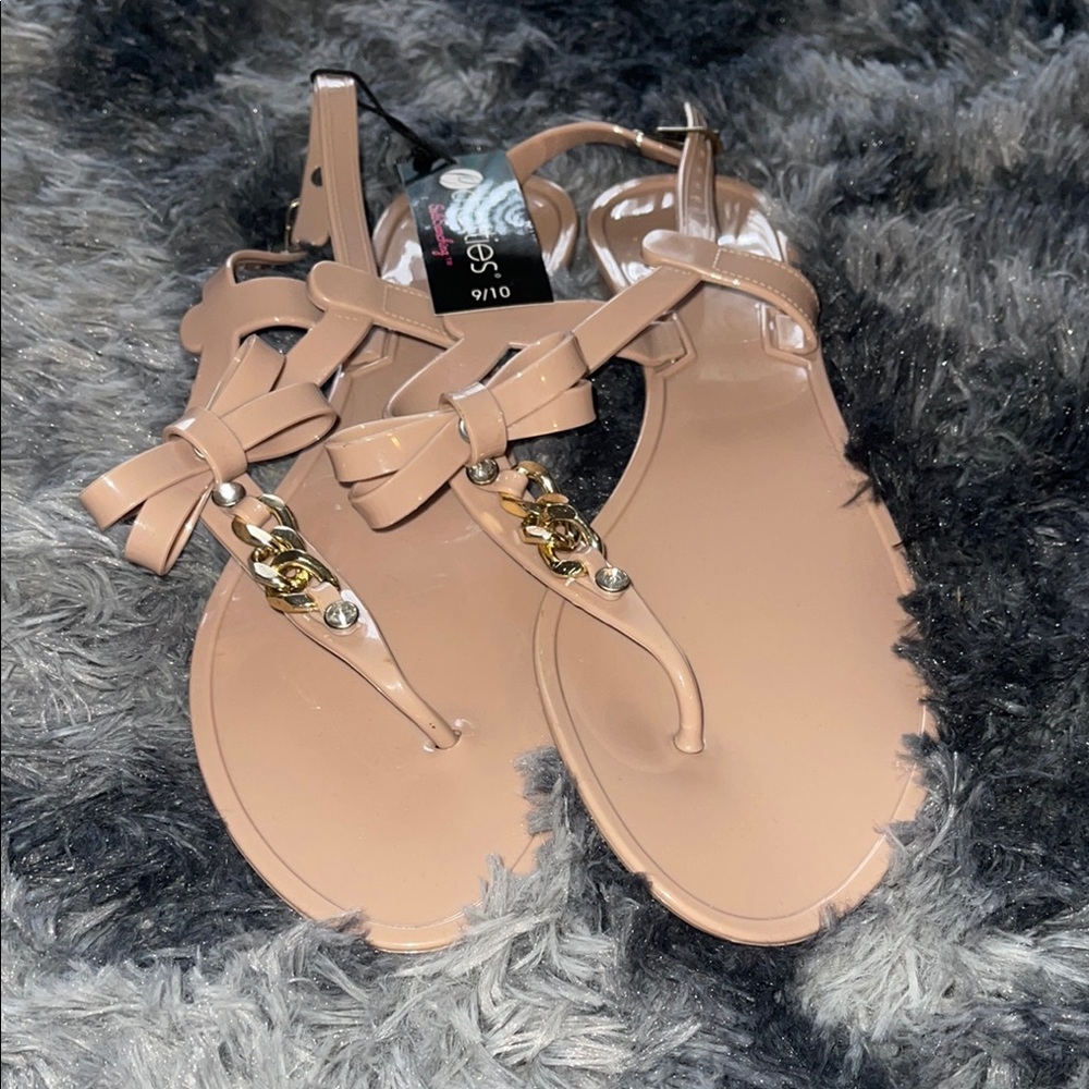 Women's Beige Sandals